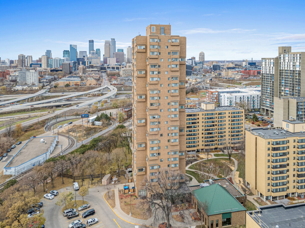 Cedar High Apartments