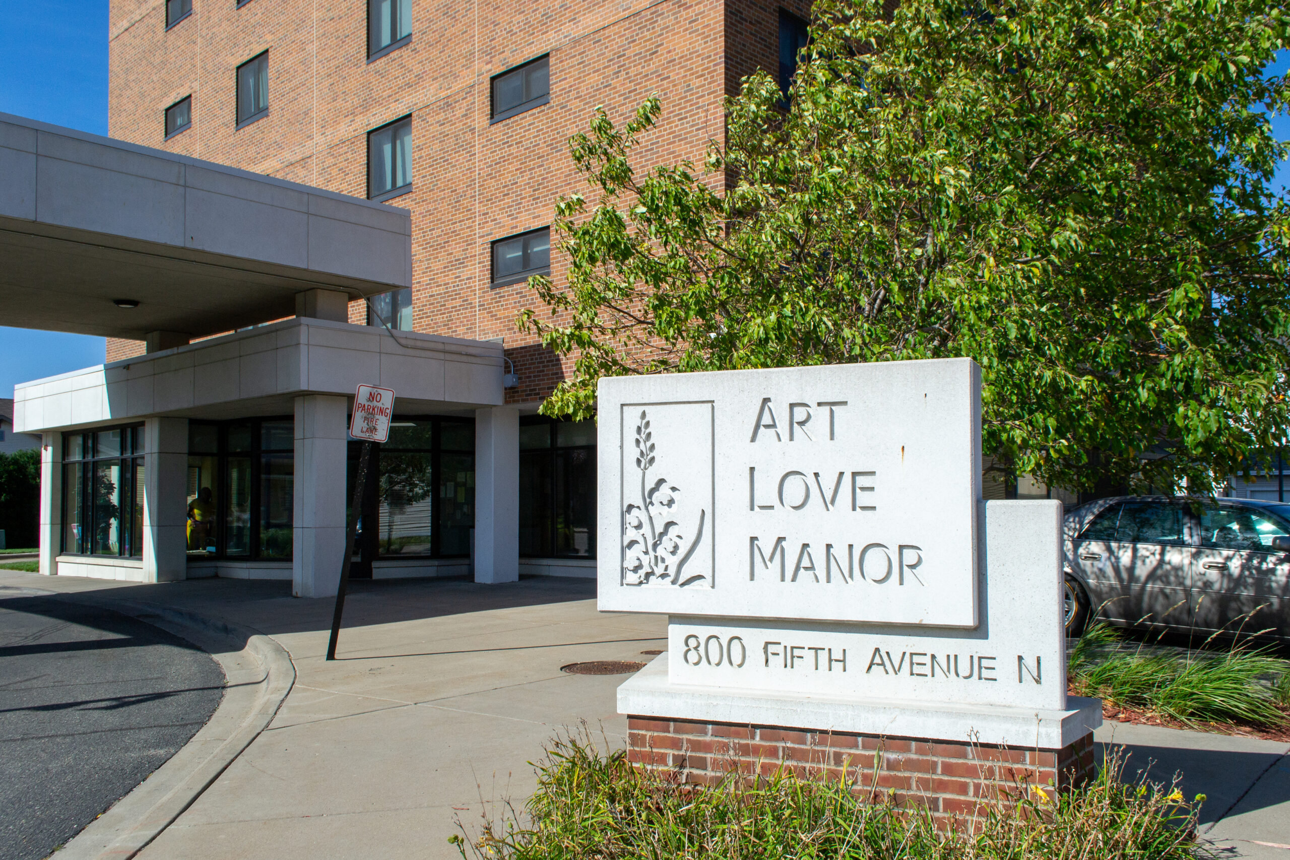 Art Love Manor
