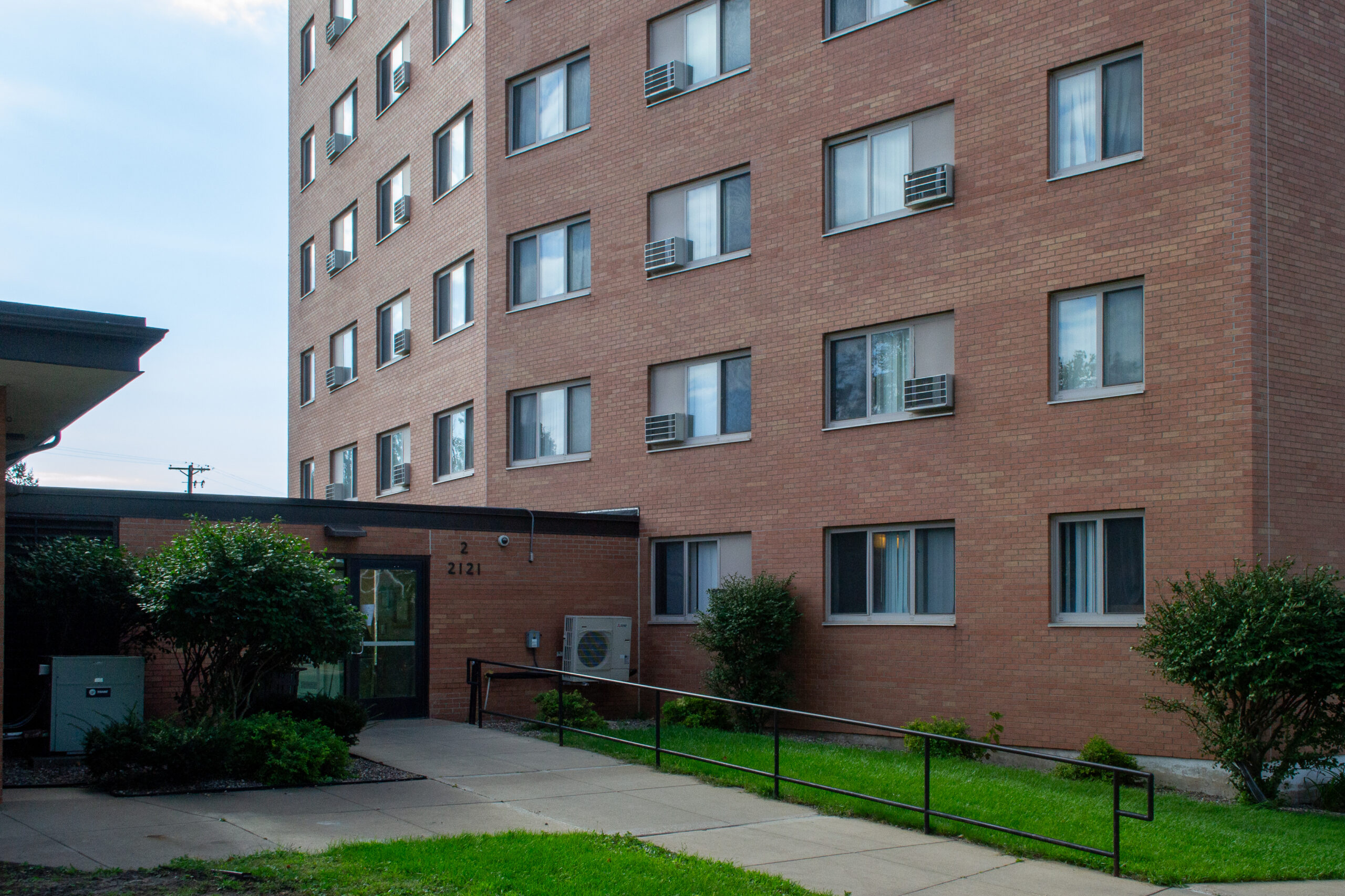 Hiawatha Towers Apartments